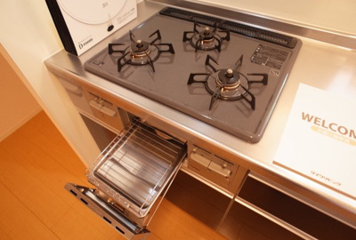 【設備】 | グランドソレーユⅡ | 3口コンロ