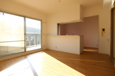 【居間・リビング】 | カンパーナ明石 | リビング