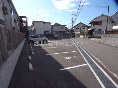 【駐車場】 | リュクス西明石Ⅱ | 駐車場