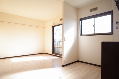 【居間・リビング】 | アーバン堂の前 | リビング