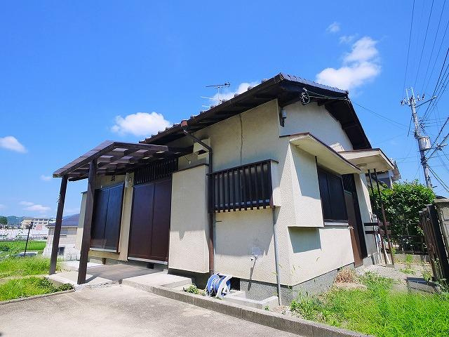 六条平屋の外観