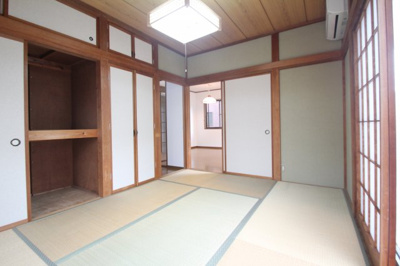 【寝室】 | 柏崎貸家 | １Fの和室です