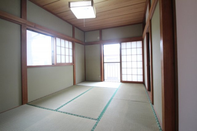 【寝室】 | 柏崎貸家 | ２Fの和室です