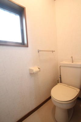 【トイレ】 | 柏崎貸家 | 1Fのトイレです