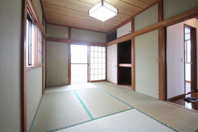 【寝室】 | 柏崎貸家 | ２Fの和室です