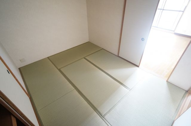メルベーユ宝塚の和室