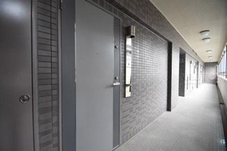 【その他共用部分】 | 共用部　廊下　玄関ドア