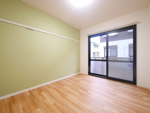 クレールコートＢの洋室|広々とした洋室です