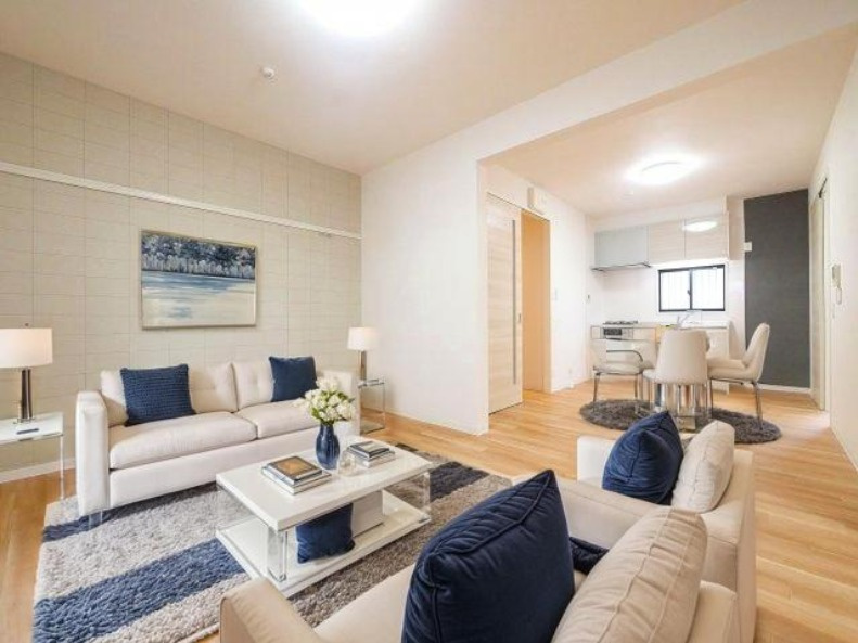 クレールコートＢの居間・リビング|CGで家具等を配置したもので家具等は含まれません