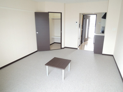 【居間・リビング】 | インフィールドⅡ | 同タイプ室内