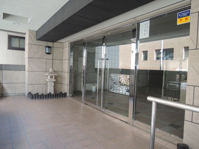 【エントランス】 | モリス横浜山下町 | みなとみらい線「日本大通り」駅徒歩5分/「元町・中華街」駅徒歩8分！