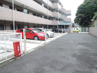 【駐車場】 | アルカサル岸谷