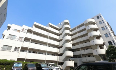【外観】 | シャルマンコーポ大師公園 | 京急大師線「東門前」駅徒歩7分・「産業道路」駅徒歩9分・「小島新田」駅徒歩13分と3駅利用可能な好立地！
