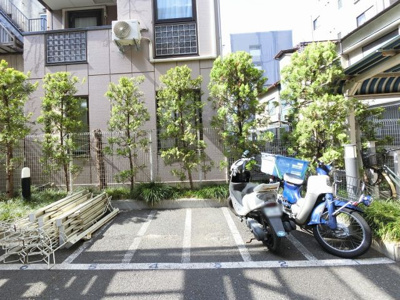 【その他共用部分】 | クラッセ川崎 | バイク置き場