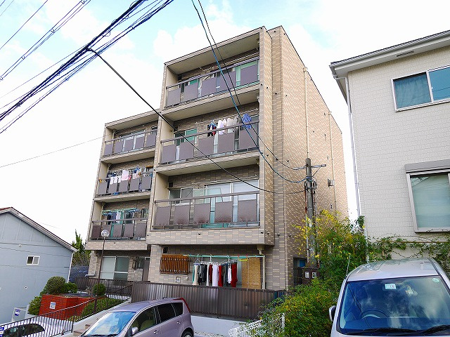 富士マンションの外観