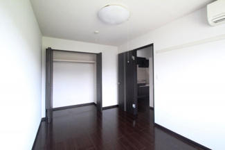 【寝室】 | リバレイン | 寝室にぴったりのお部屋です