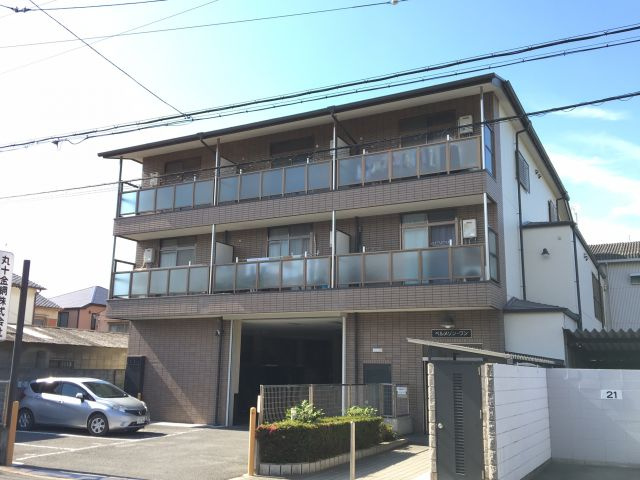 ベルメゾンワンの外観