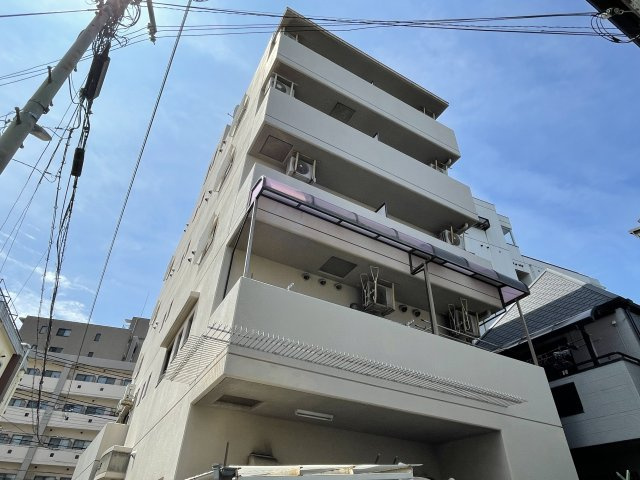 ファミール中野１の外観
