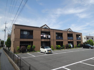 【駐車場】 | エスポアールSⅡ | 駐車場に車を止められます