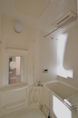 【浴室】 | エスポアールSⅡ | 浴室乾燥機・追い焚き付です！