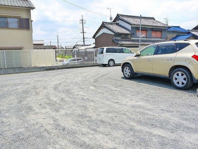 おかもとモータープールの駐車場