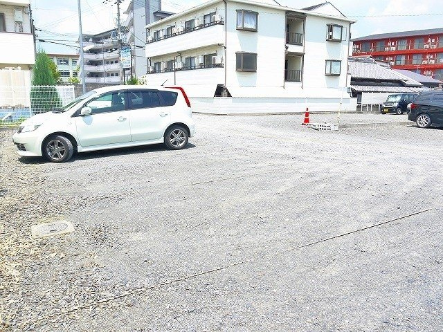 おかもとモータープールの駐車場