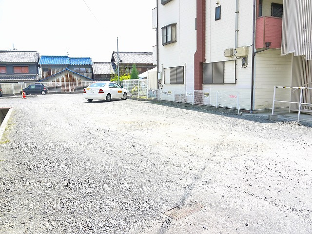 おかもとモータープールの駐車場