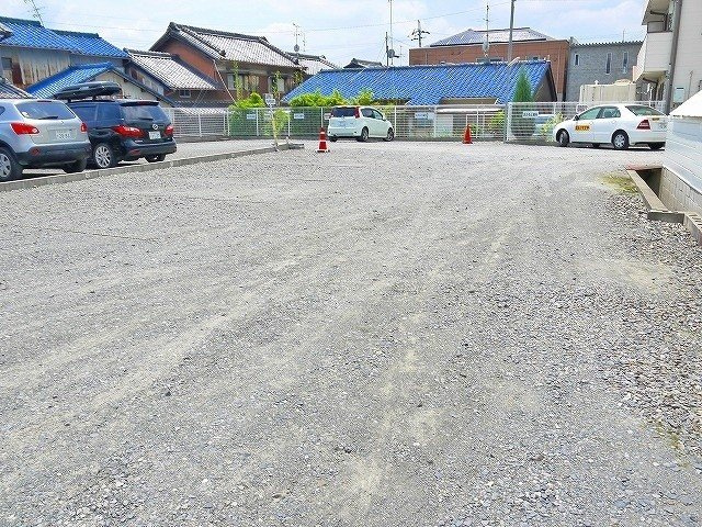 おかもとモータープールの駐車場
