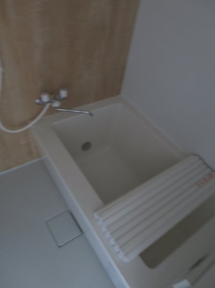 【浴室】 | 若葉町1丁目一戸建て | お風呂で日々の疲れを落としましょう