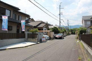 【前面道路含む現地写真】 | 北東側前面道路