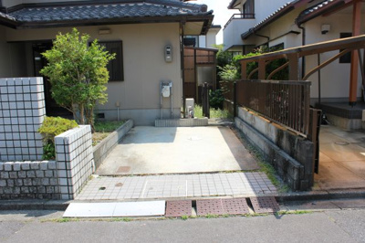 【駐車場】 | 大津市仰木の里1丁目20-17　戸建て | 駐車スペース