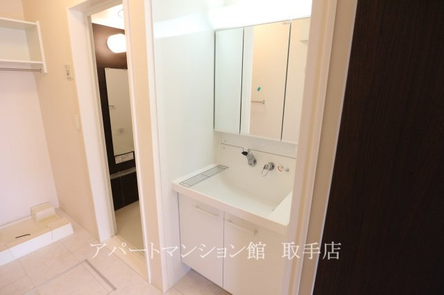 クレストヴィラⅡの独立洗面台