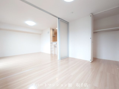 【居間・リビング】 | クレストヴィラⅡ