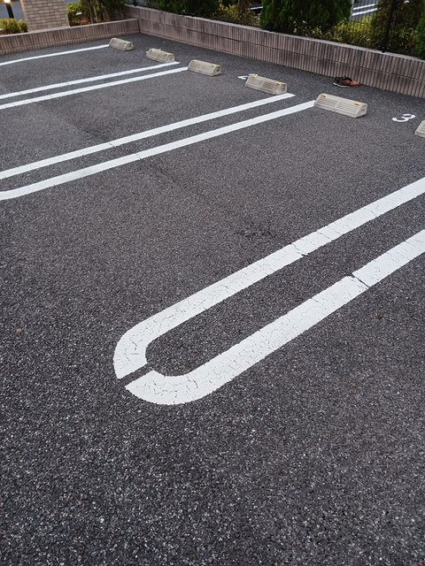 グレイスの駐車場