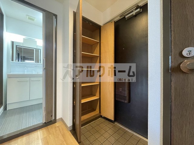 オーク国分のエントランス|オーク国分　シューズボックス