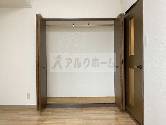 オーク国分の玄関|オーク国分　ダイニング　収納