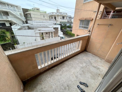 【バルコニー】 | 丸幸荘 | 丸幸荘★浦添市西原エリア
※同タイプ、202号室の写真になります