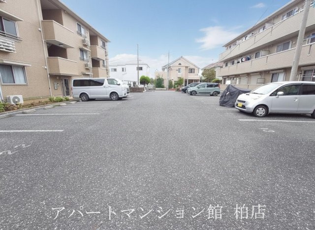 カシータⅡの駐車場