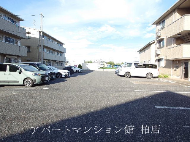 カシータⅢの駐車場