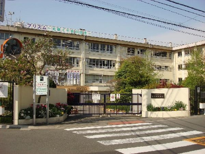 【周辺】 | 宮前平パームハウス | 約1300ｍ　川崎市立宮前平中学校　(通学中学校)