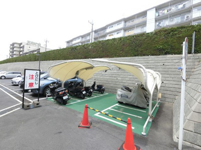 【その他共用部分】 | 宮前平パームハウス | 屋根付きバイク置場