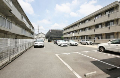 【駐車場】 | メゾン・アムール弐番館 | メゾン・アムール弐番館