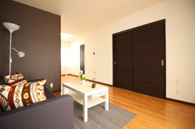 【居間・リビング】 | ライフスクエア手代木 | 家具はついていません