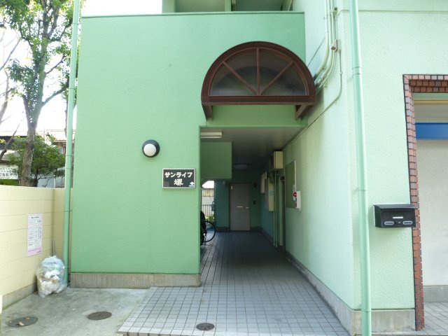 サンライフ堺のエントランス