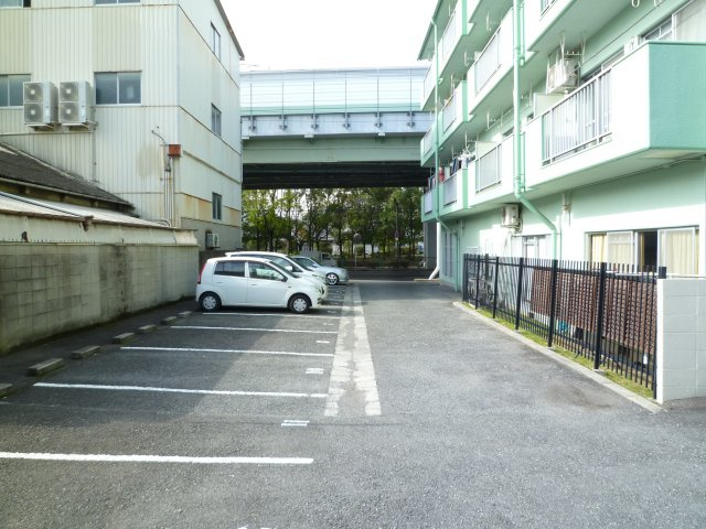 サンライフ堺の駐車場