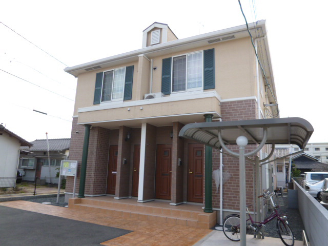 プラシードの外観