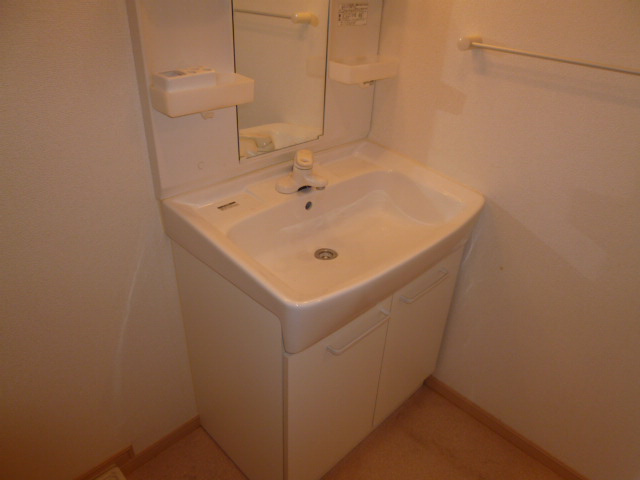 プラシードの独立洗面台