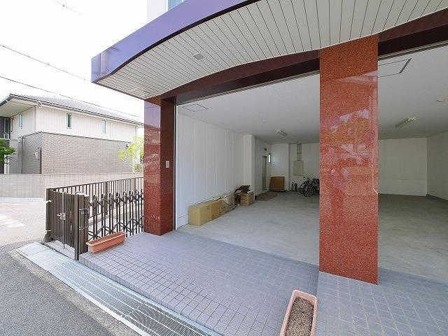 大栄第２ビルのエントランス