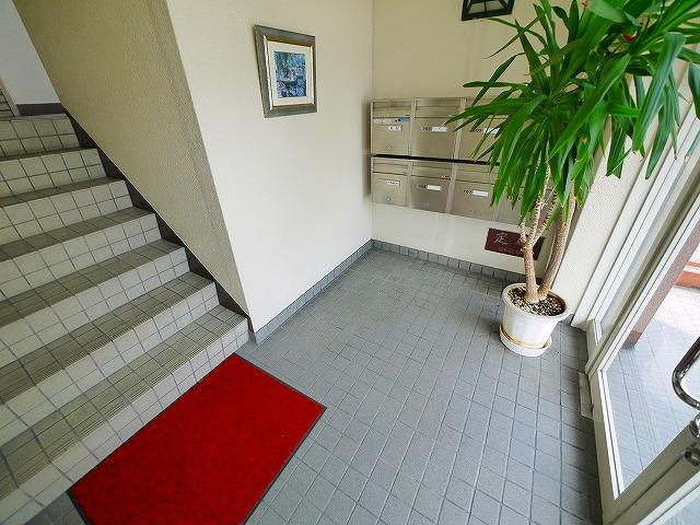 大栄第２ビルのエントランス