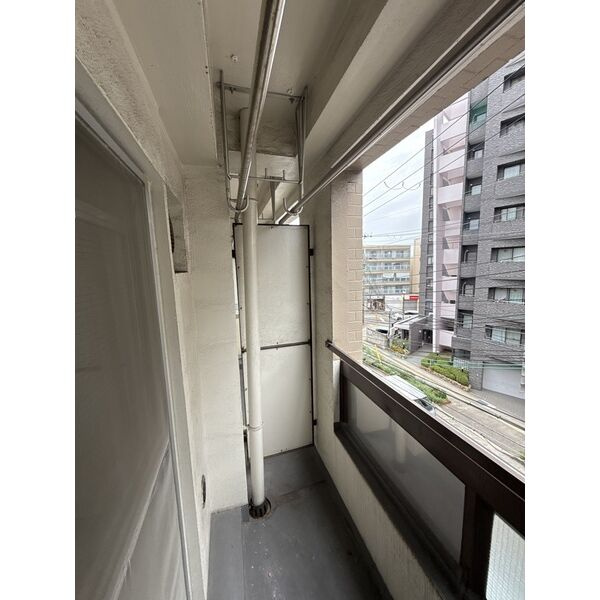 ゼフィール西明石のバルコニー